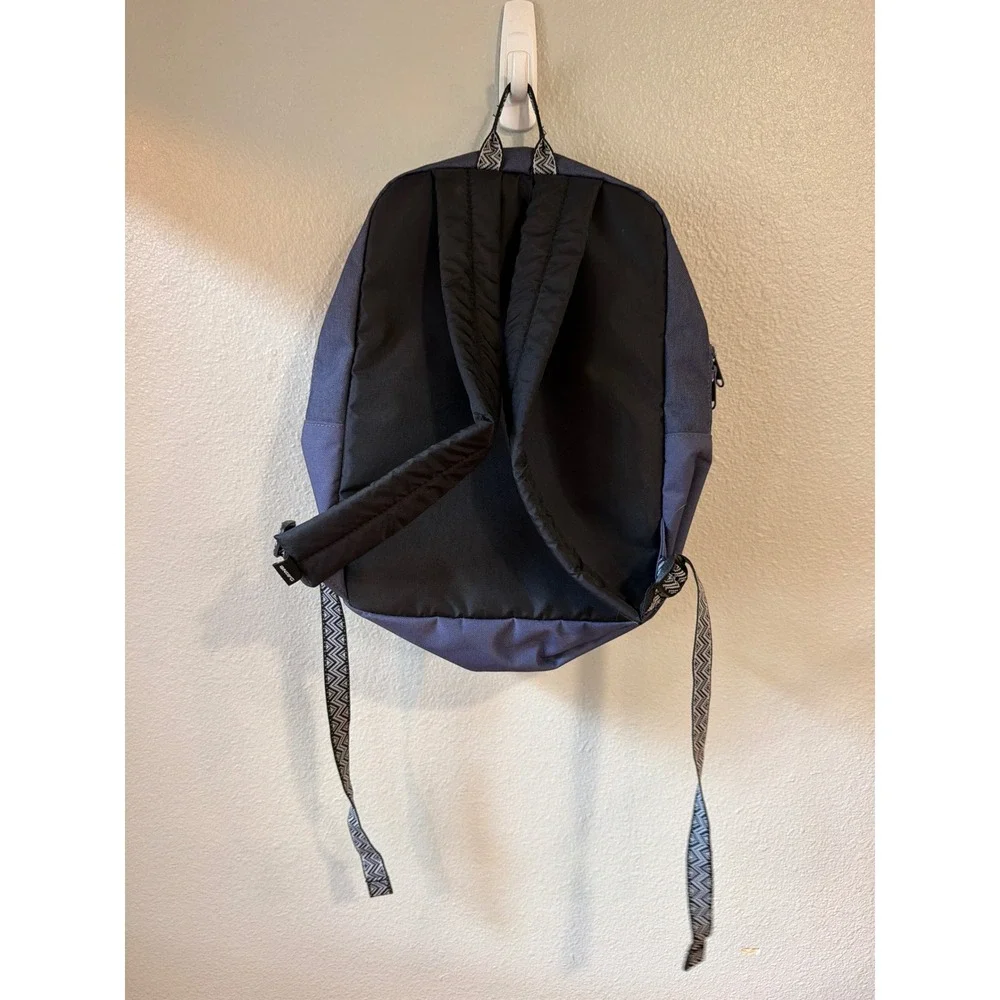 Dakine Backpack Navy Blue One Size Geometric Straps Striped Lining Y2K
